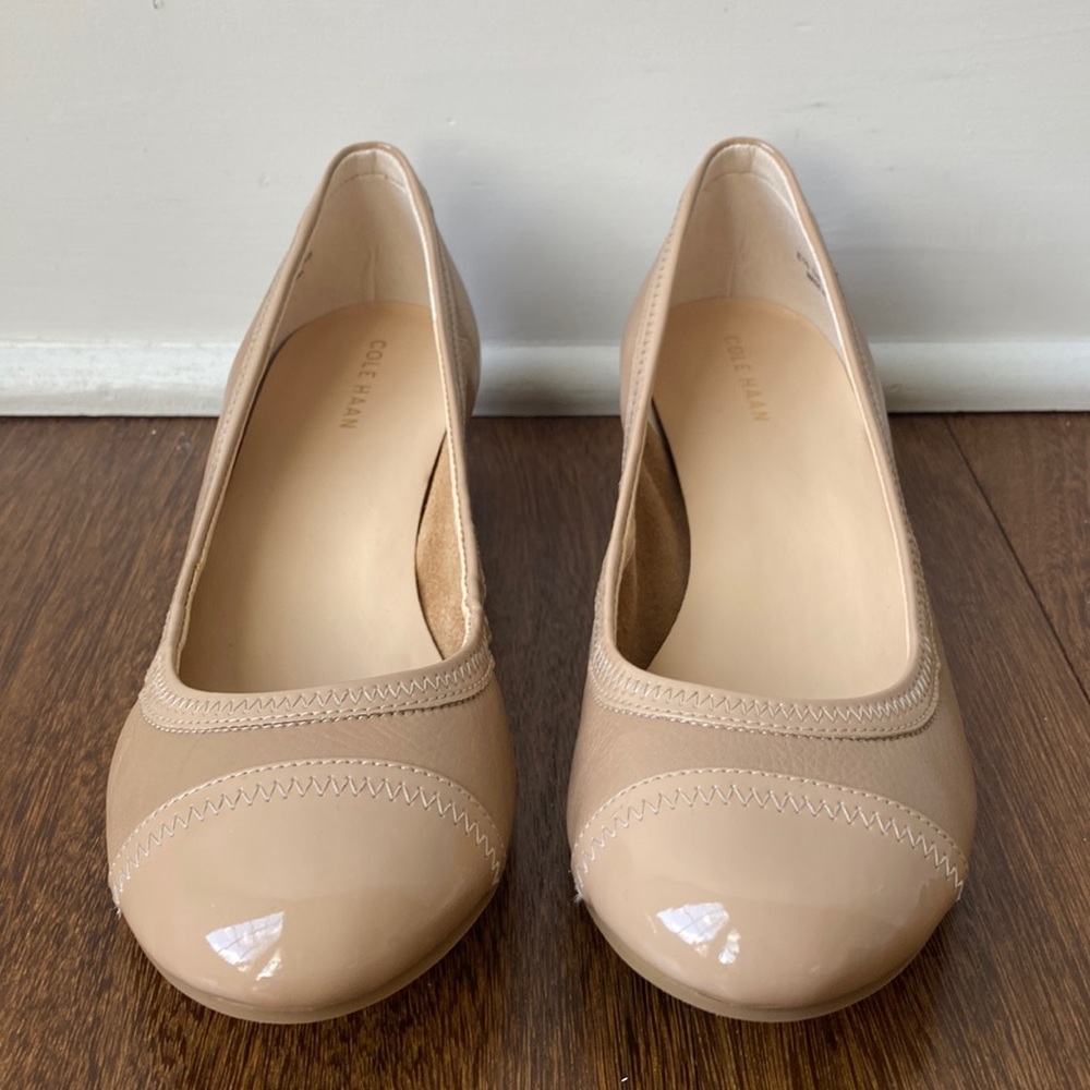 Cole Haan Elsie Nude Cap Toe Patent Wedge Heel Shoes Size 7.5B